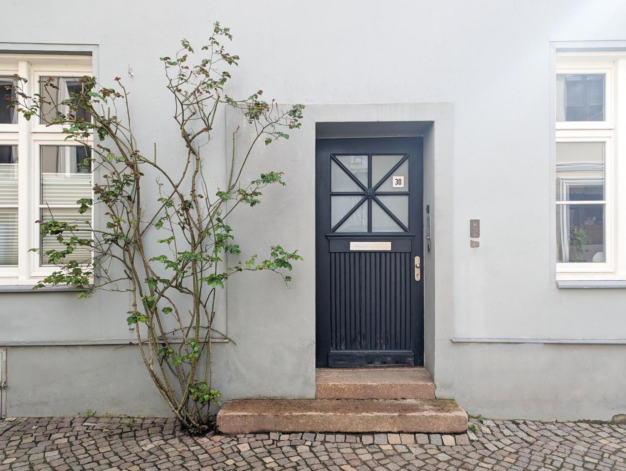 Strelapartment By Meinke Mitten In Der Altstadt شترالسوند المظهر الخارجي الصورة